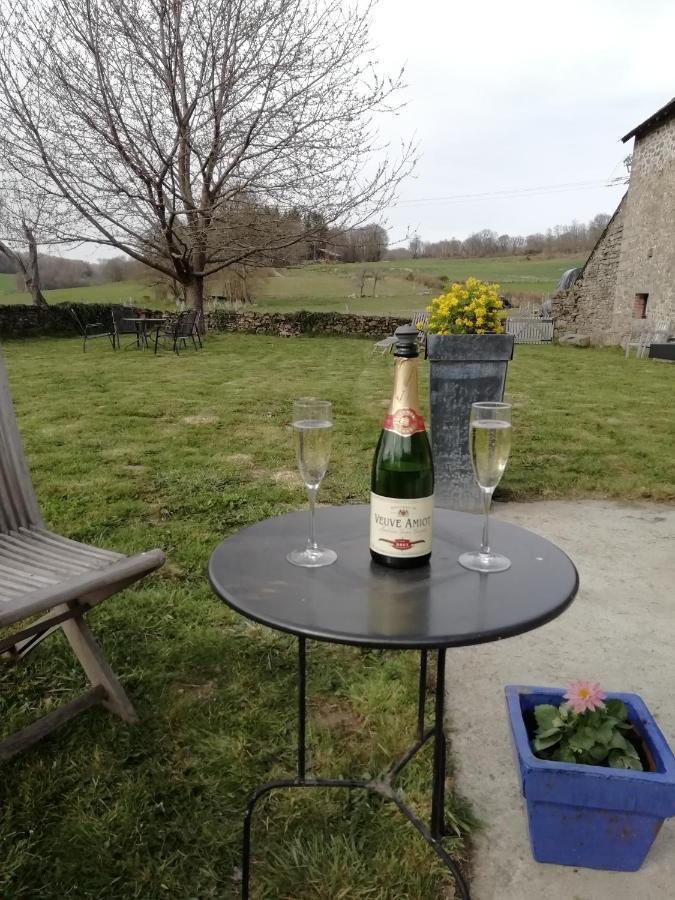 Dans La Creuse Bed and Breakfast Mourioux-Vieilleville Εξωτερικό φωτογραφία